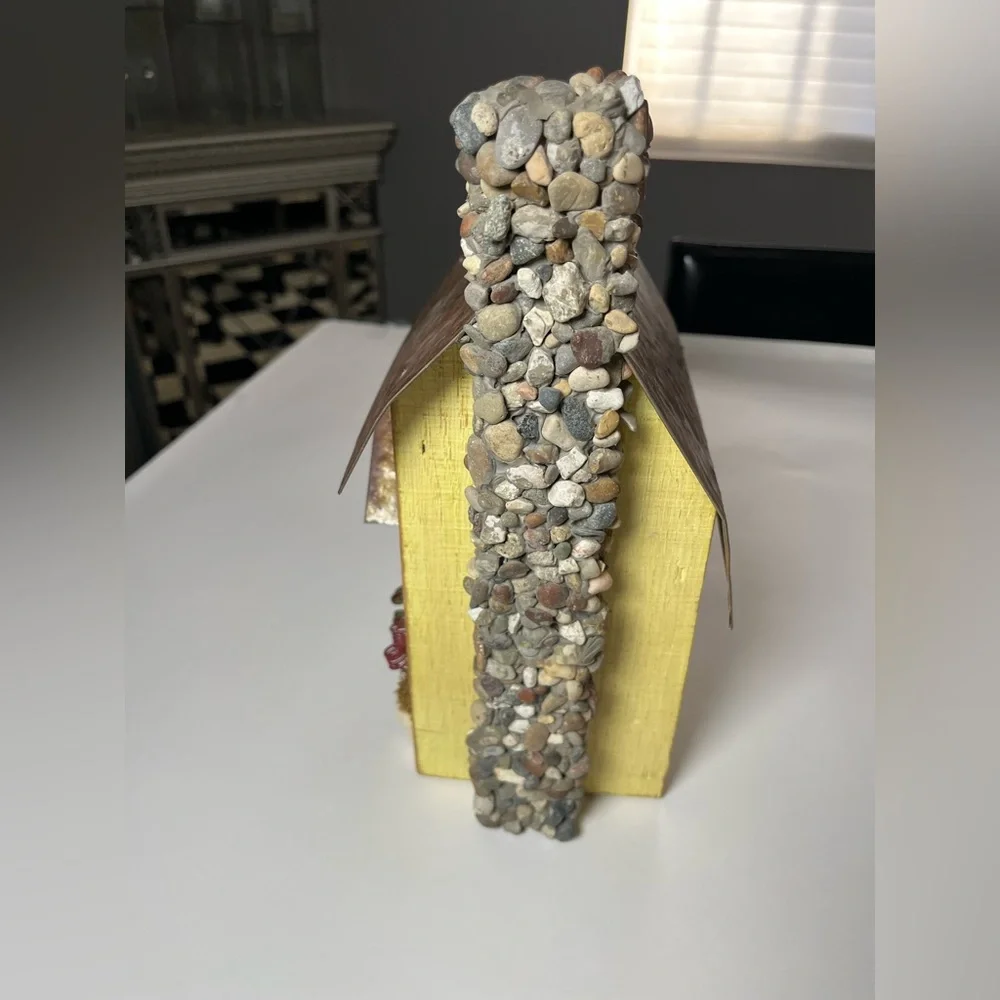 NWT crate & barrel stone chimney birdhouse. Great yellow wood & metal birdhouse